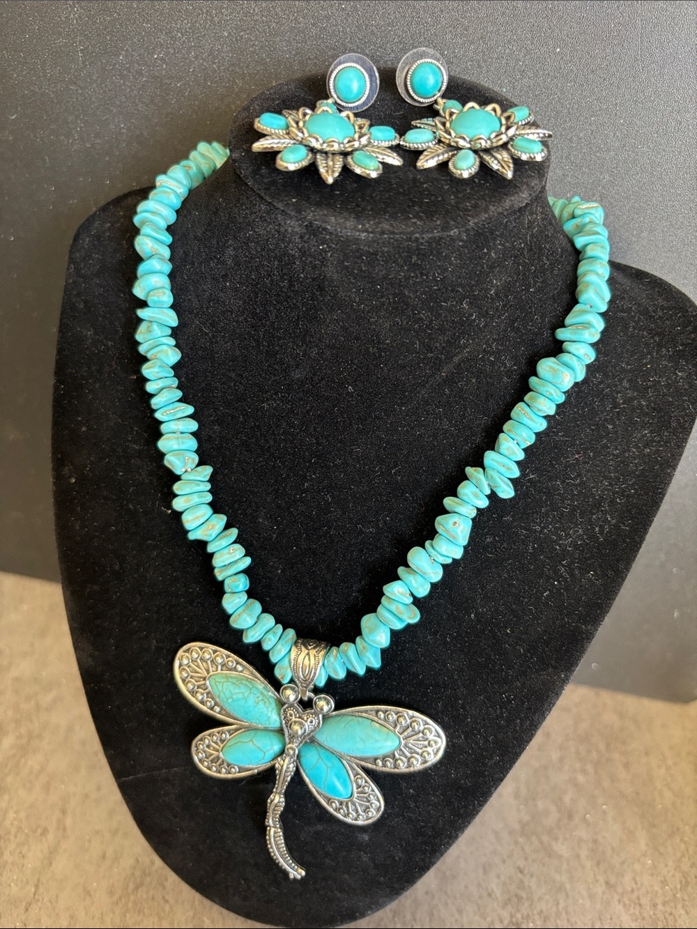 Dragonfly Necklace & Post Earrings - Turquoise/Silver Bead Set